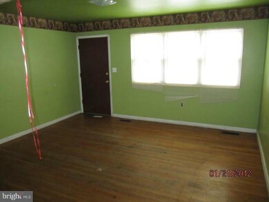 349 Cokeland S, Laurel, MD 20724 - photo 6