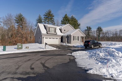 113 Crawley Falls Rd unit 3, Brentwood, NH 03833 - photo 2