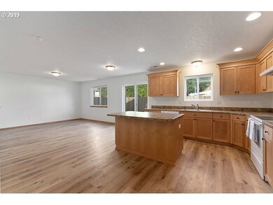 434 N Bridge, Lafayette, OR 97127 - photo 5