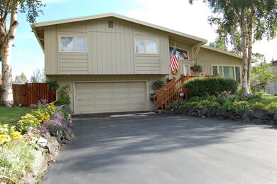 2912 Seawind Drive 002