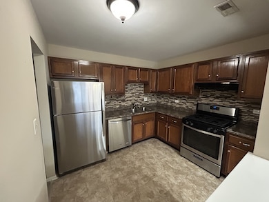 7030 Park Lane Ct unit 203, Woodridge, IL 60517 - photo 2