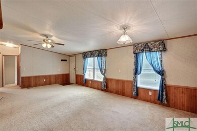 Large Family Room ~ New Carpeting Throughout ~ Mov