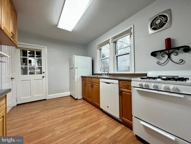 3712 Lawrence Ave, Kensington, MD 20895 - photo 6