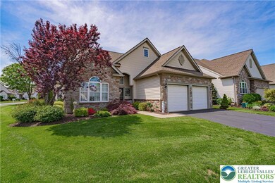Single Home in Legacy Oaks