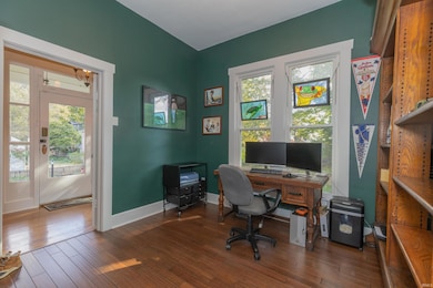 116 Sycamore St, Newburgh, IN 47630 - photo 6