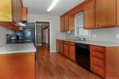 502 Millsaps Rd, Statesville, NC 28625 - photo 7