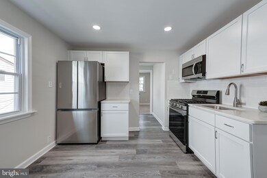 542 N Oakland Ave, Runnemede, NJ 08078 - photo 4