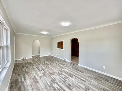 2303 Maple St, Des Moines, IA 50317 - photo 3