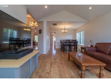 825 Pinehurst Ave NE, Keizer, OR 97303 - photo 5