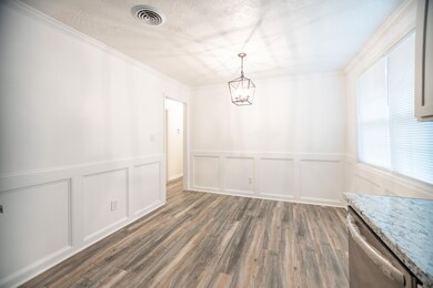 3200 River Oak Rd-15
