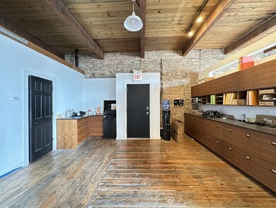 3124 W Carroll Ave unit 2, Chicago, IL 60612 - photo 2