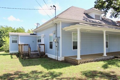 816 W Ball St, Weatherford, TX 76086 - photo 2