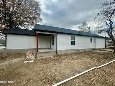 112 Orchard St, Alba, MO 64830 - photo 4