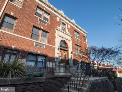 1811 Vernon St NW unit 208, Washington, DC 20009 - photo 2