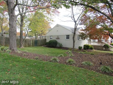 2301 Whitcomb Place, Falls Church, VA 22046 - photo 3