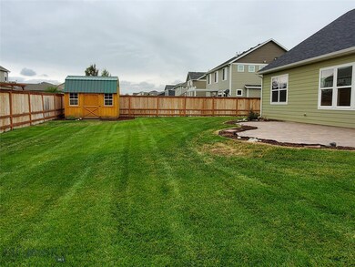 Back Yard & Garden Shed.
