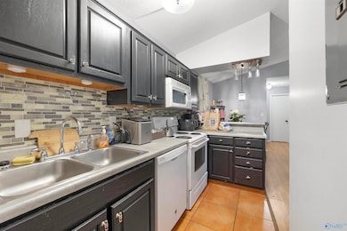 6603 Willow Pointe NW unit C, Huntsville, AL 35806 - photo 6