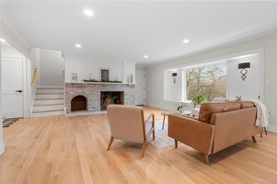 4 Roaring Brook Ln, Shelton, CT 06484 - photo 5