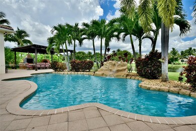 15317 SW 35th St, Davie, FL 33331 - photo 3