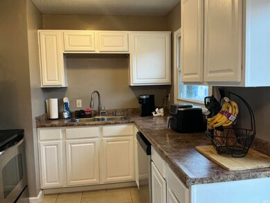 307 W Mill Rd, Evansville, IN 47710 - photo 7