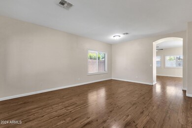 7-web-or-mls-3807-e-thunderheart-trail