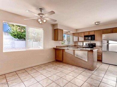 3635 E Marmora St Phoenix AZ-MLS_Size-00