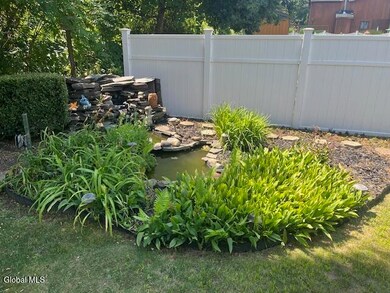 30 Pitch Pine Rd, Albany, NY 12203 - photo 7