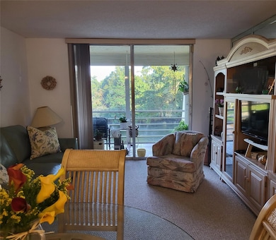 9070 Lime Bay Blvd unit 309, Tamarac, FL 33321 - photo 4