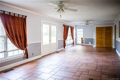 623 Greenway Dr, Statesville, NC 28677 - photo 3