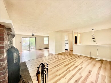 1069 Green End Ave, Middletown, RI 02842 - photo 7