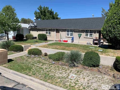 613 Monroe St, Winnemucca, NV 89445 - photo 2