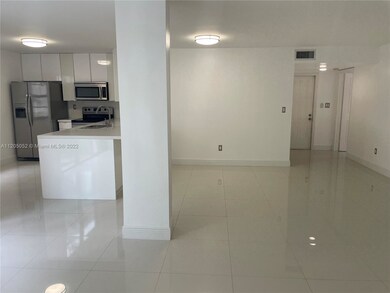 3545 Magellan Cir unit 3565, Miami, FL 33180 - photo 5