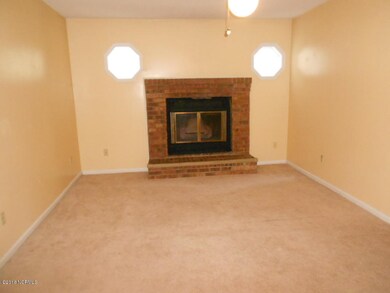 313 Bracken Place, Jacksonville, NC 28540 - photo 2