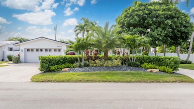 2400 NE 45th St, Lighthouse Point, FL 33064 - photo 2