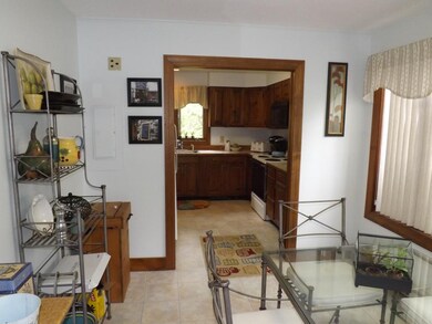 355 Lyman Batchelder Rd unit SB8A, Hartford, VT 05001 - photo 5