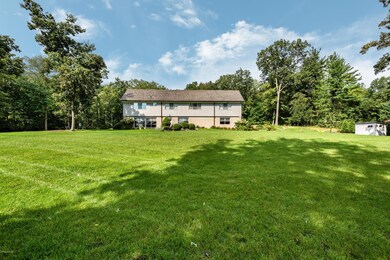 84 Burning Tree Rd, Greenwich, CT 06830 - photo 6