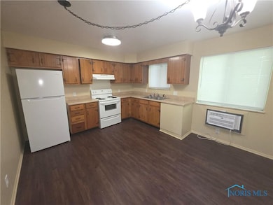 818 Spencer St, Toledo, OH 43609 - photo 5