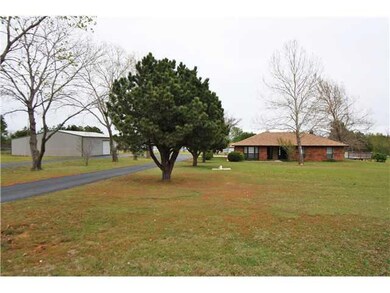 118 Cedar Springs Dr, Tuttle, OK 73089 - photo 2