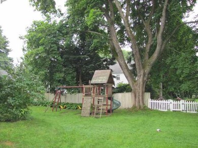 34 Richardson St, Portland, ME 04103 - photo 4