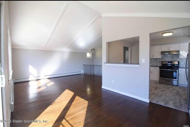 original-045560FC-E2B6-4EB9-BCE8-C87076A