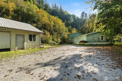 7171 Green Valley Dr, Maple Falls, WA 98266 - photo 2