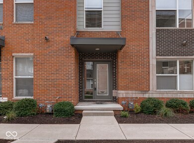 738 Pierson St, Indianapolis, IN 46204 - photo 3