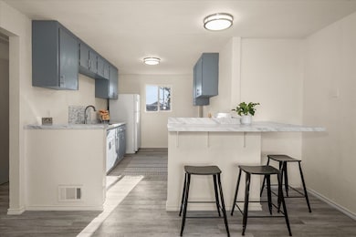 1524 E Walton Ave, Spokane, WA 99207 - photo 4