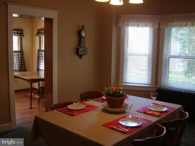 185 E Parkway Ave, Chester, PA 19013 - photo 6