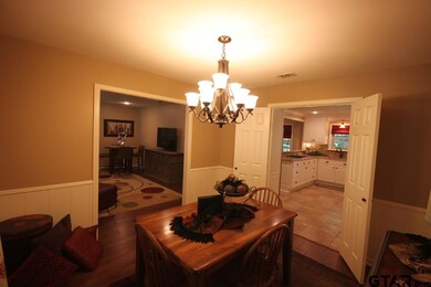 706 706 Trenton Dr, Tyler, TX 75703 - photo 6