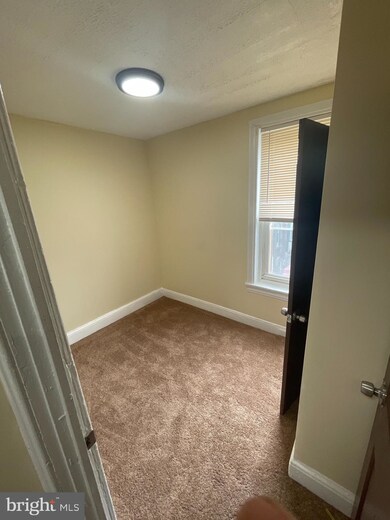 706 Berkley St, Camden, NJ 08103 - photo 4