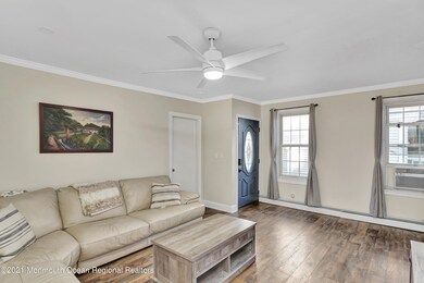 05-Living Room
