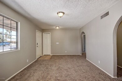 1133 E Glade Cir - Mesa, AZ 85204 (6)