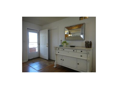 Entryway & Coat Closet