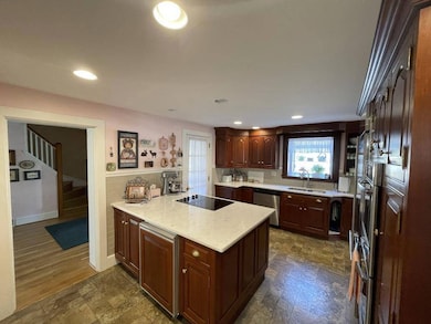 Sinking Spring PA Auction - Kitchen